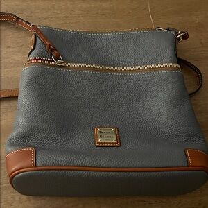 Like New Dooney & Bourke Blue Gray Crossbody Leather Bag
